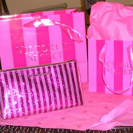 Gift me: Victorias secret shopping