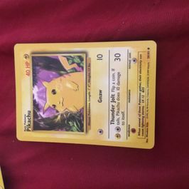 Pikachu pokémon card