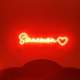 Sinnamon personal neon sign