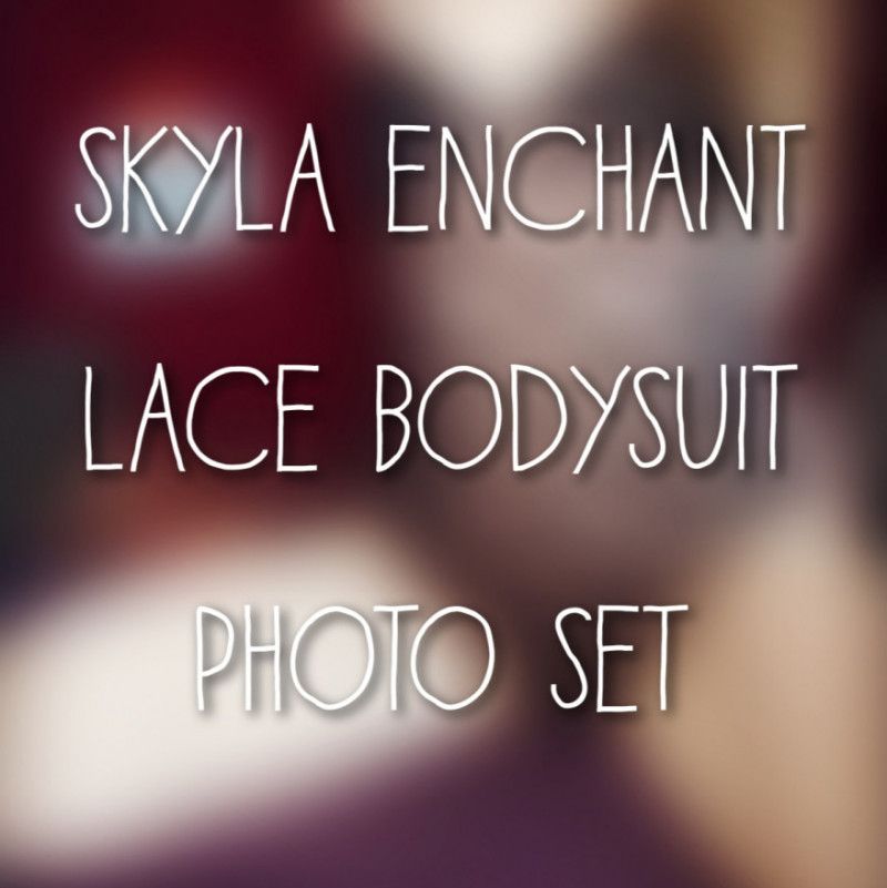 Lace Bodysuit Photoset