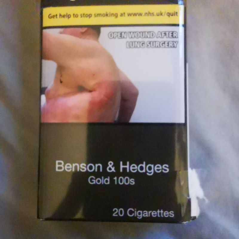 Benson and hedges gold 100s