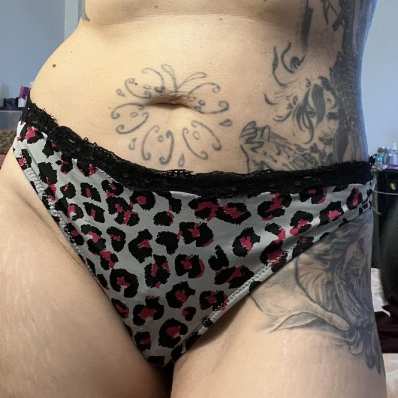 Grey Thong Panties with leopard print