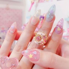 Treat me with cute nails