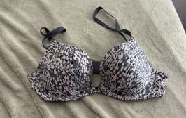 VS Fabulous Plunge Bra