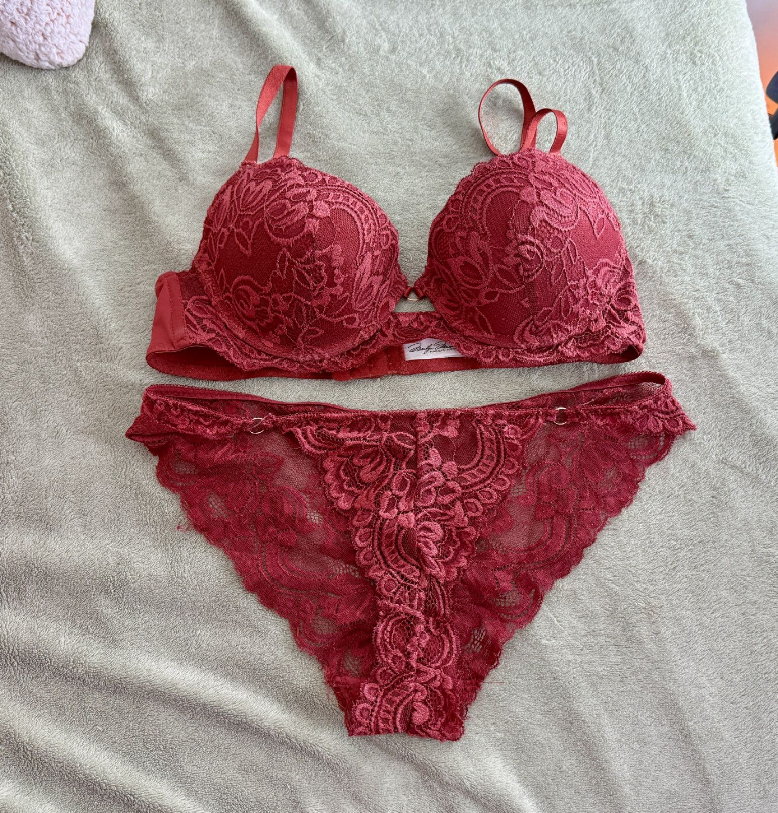 Marilyn Monroe Lace bra and panty set