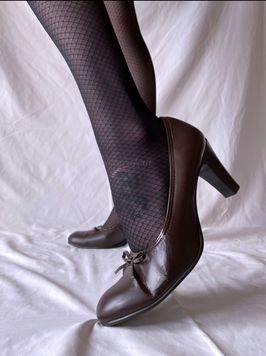 Brown Bow Heels