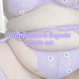 PRETTY MAUVE LINGERIE PHOTO SET