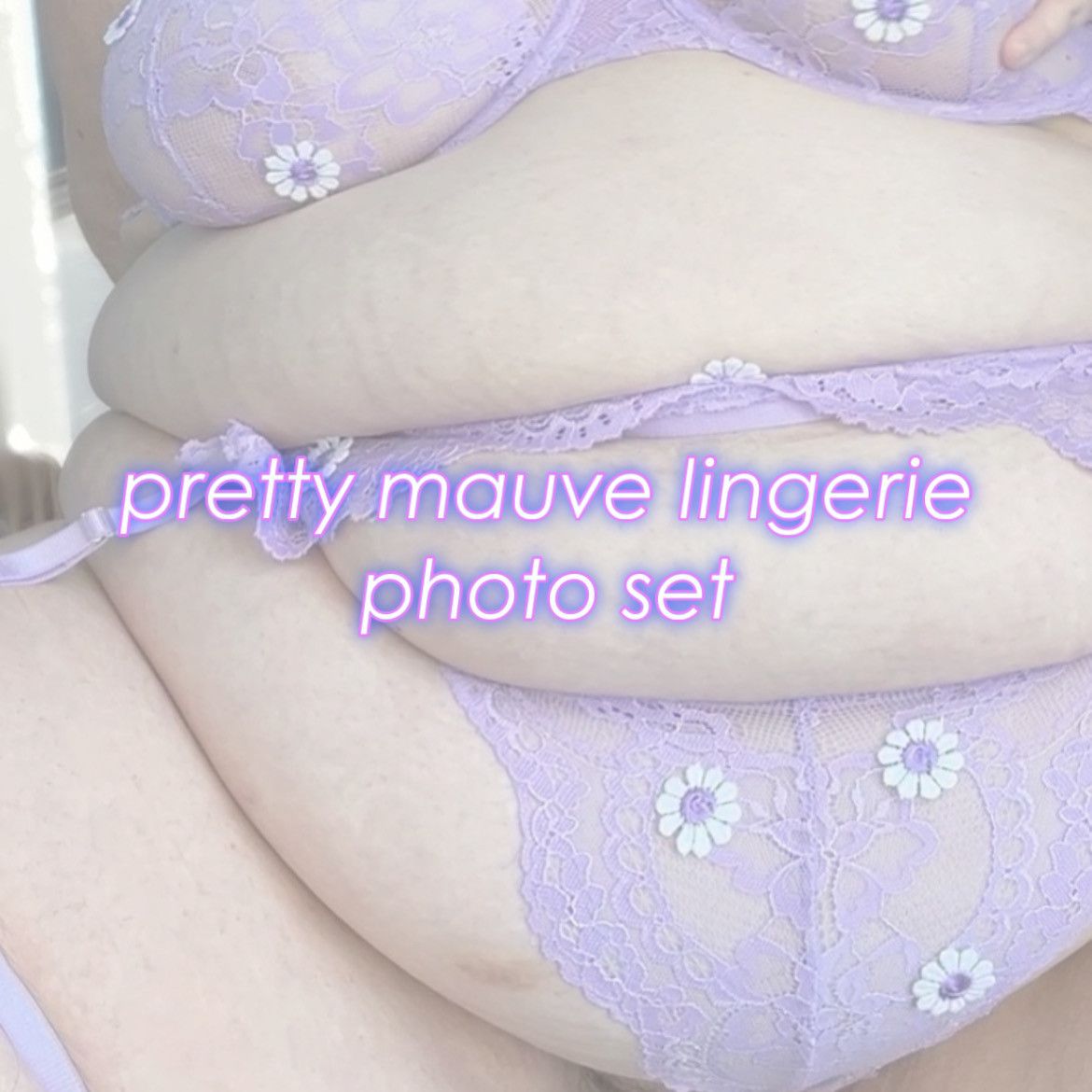 PRETTY MAUVE LINGERIE PHOTO SET