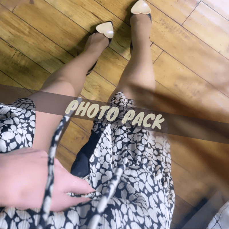 Nude nylons photopack