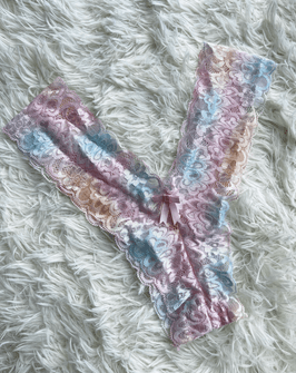 Multicolored lace panties with a bow