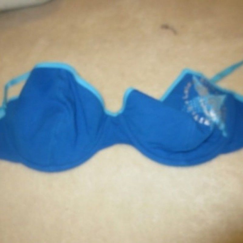 WORN BLUE SOFT CUP DORM ROOM BRA