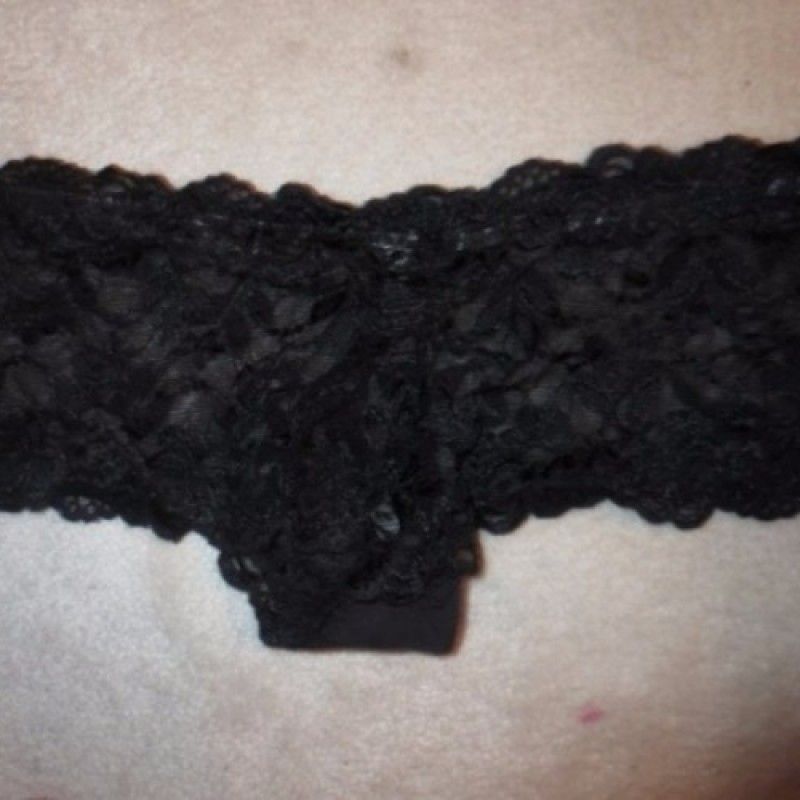 BLACK LACE PANTIES