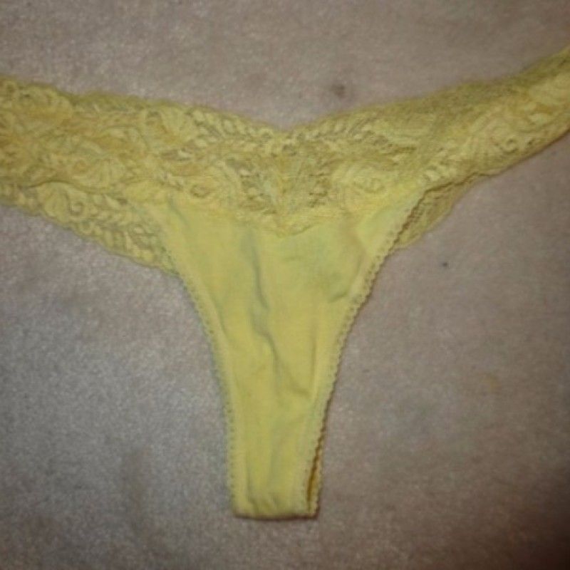 YELLOW SCENTED PANTIES