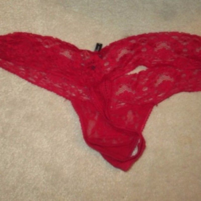 ROUGE CUM STAINED PANTIES WITH LACE