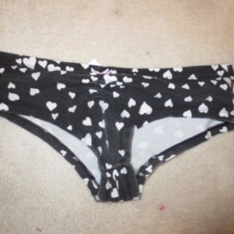 BLACK PANTIES WITH WITH WHITE HEARTS