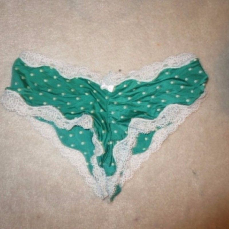 GREEN POLKA DOT PANTIES WITH WHITE LACE