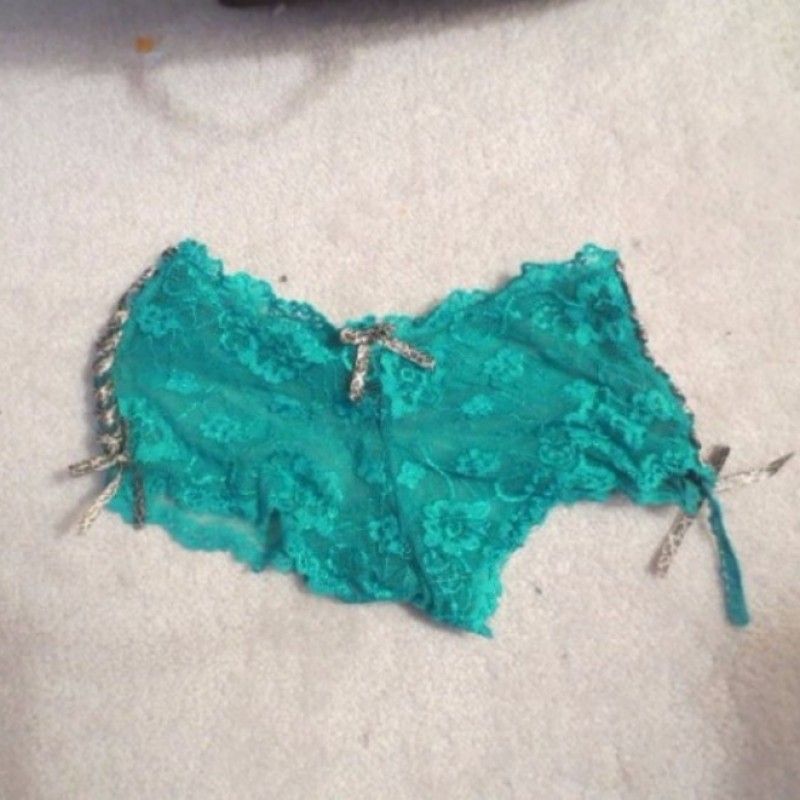 TURQUOISE LACE PANTIES WITH TIES