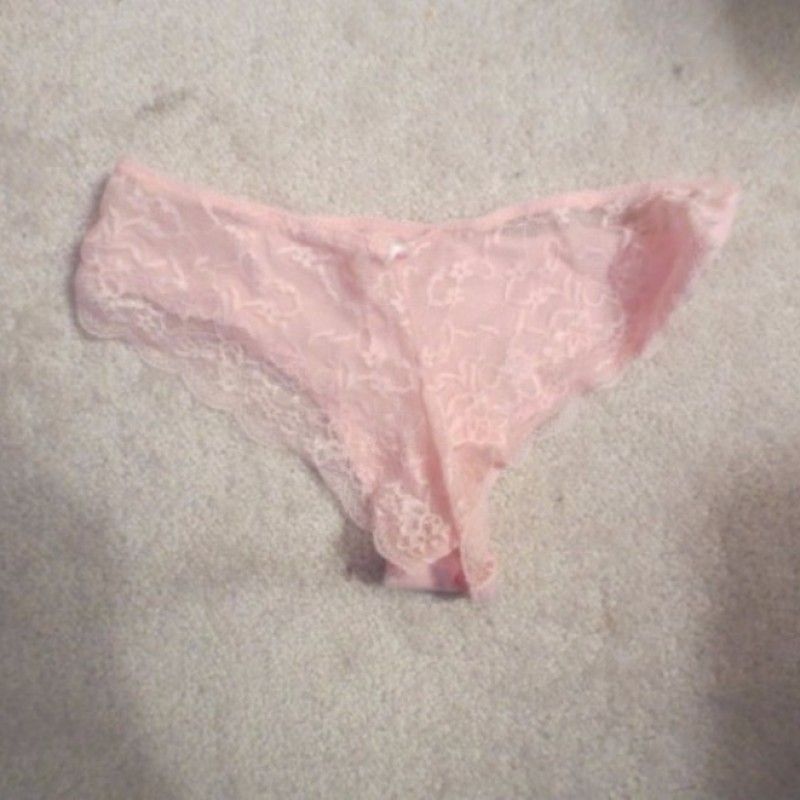 LIGHT PINK SHEER PANTIES WITH LACE