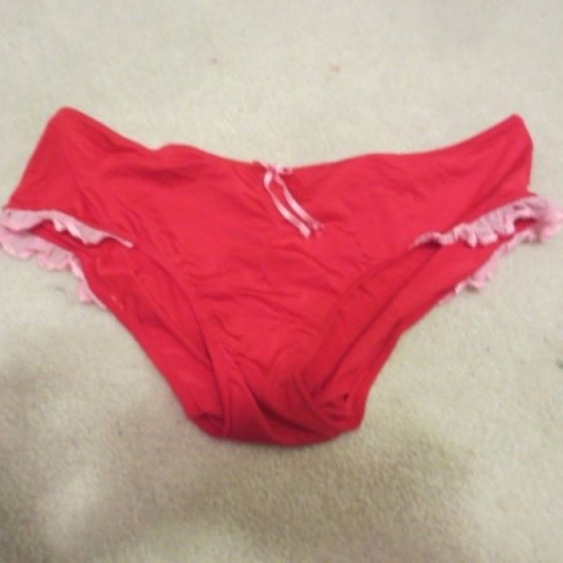 RED PANTIES WITH WHITE RUFFLES