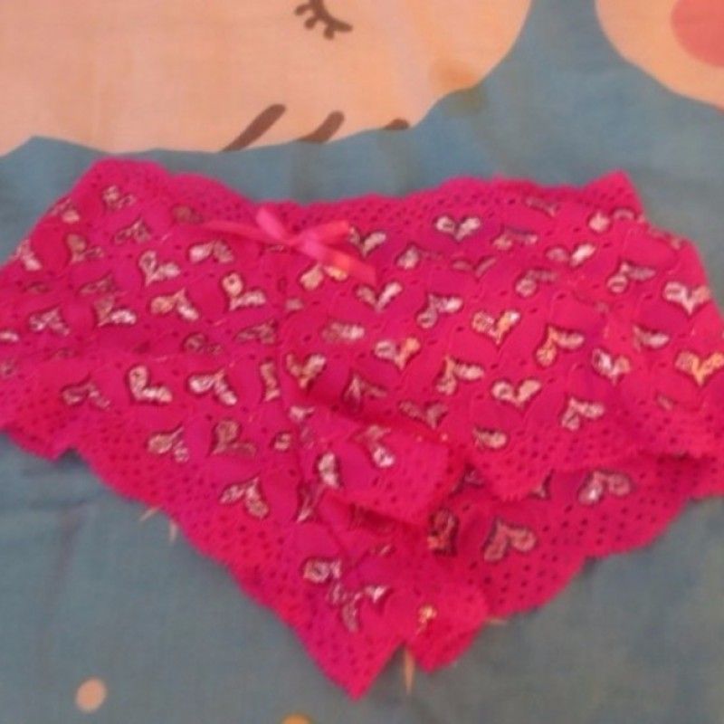 HOT PINK PANTIES WITH HEARTS