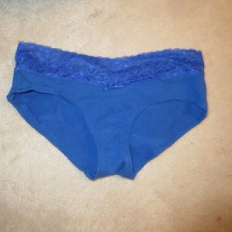 BLUE CLOTH PANTIES WITH LACE BAND