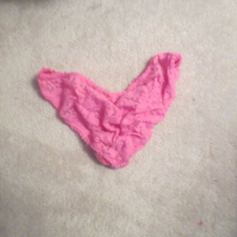 PINK BUBBLE COLORED GUM PANTIES