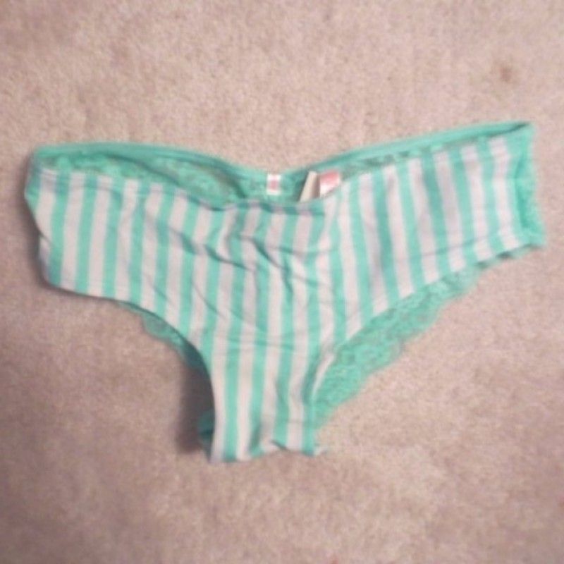 MINT AND WHITE STRIPED PANTIES