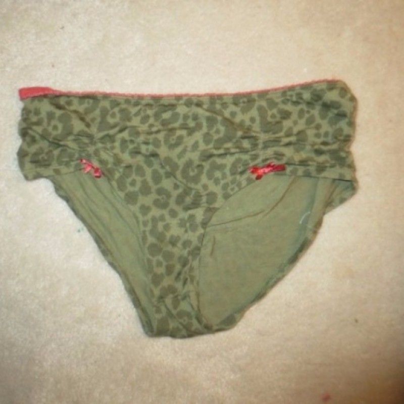 SWAMP THING COLORED PANTIES WITH RIBBONS