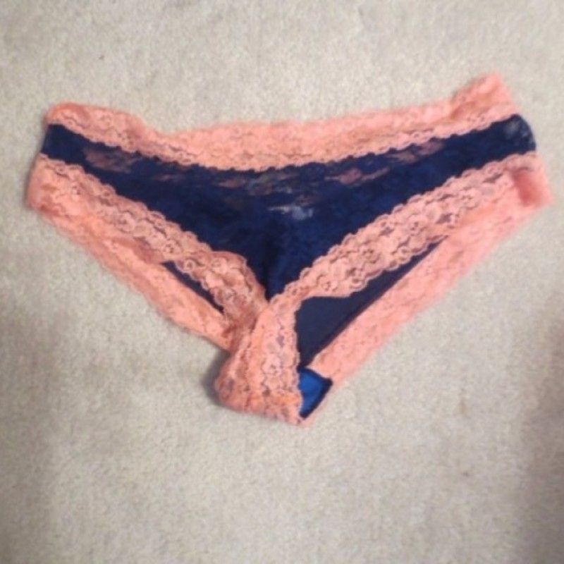 PEACH AND NAVY SHEER LACE PANTIES