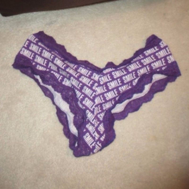 PURPLE SMILE LACE PANTIES