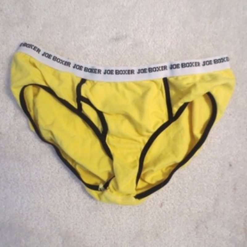 YELLOW BLACK AND WHITE JOE BOXER PANTIES