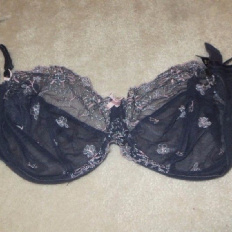 SHEER BLACK BRA WITH FLOWERS