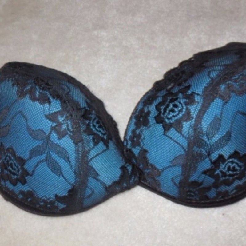 NAVY AND BLACK BRA