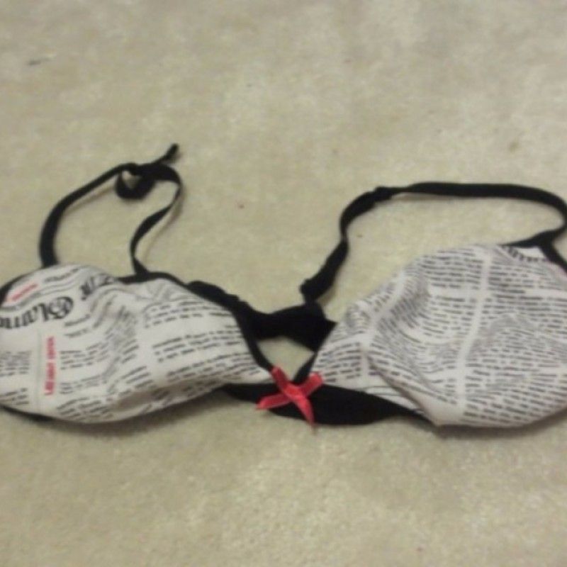 WHITE NEWS ARTICLE PRINT BRA BLACK STRAP