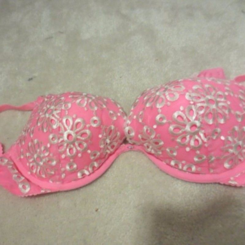 PINK BRA WITH FLORAL GOLD PATTERN