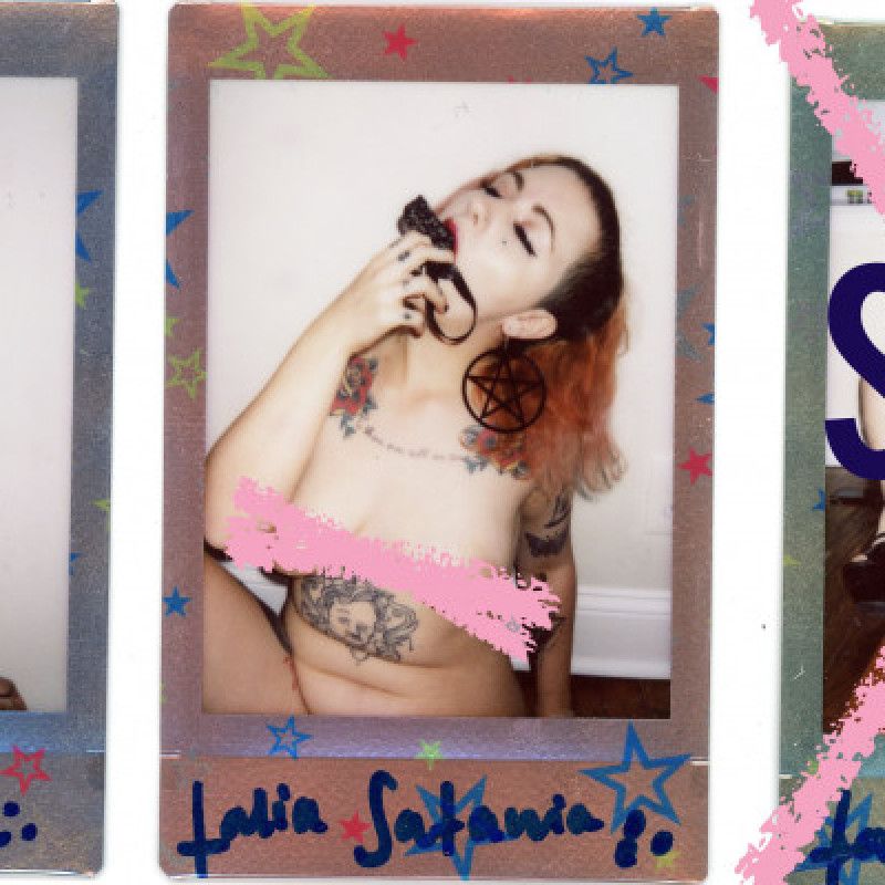 Private Show Instax Polaroid