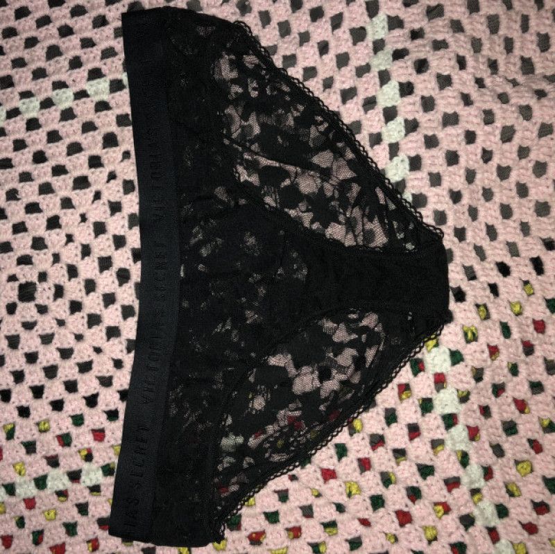 VS lace cheeky panties