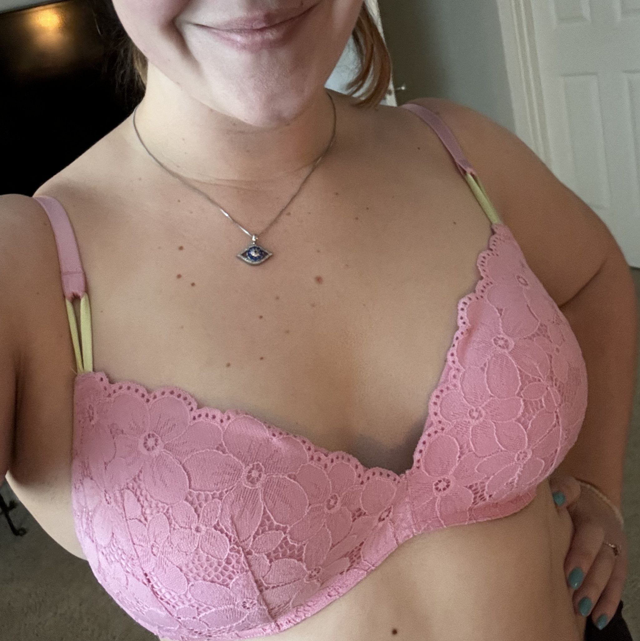 Pink Lace Victorias Secret Bra