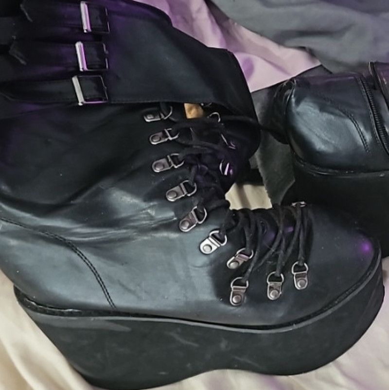 Princess worn boots