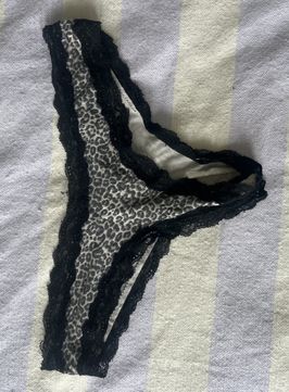 Leopard panties worn by real amateur wife