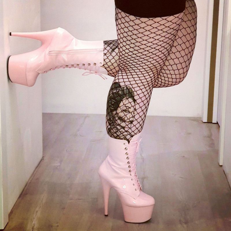 23 Photo set I Pink heels and fishnets