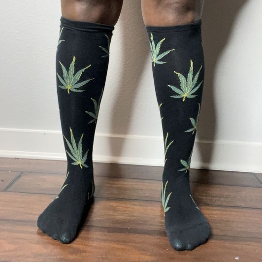 Weed Leaf Socks