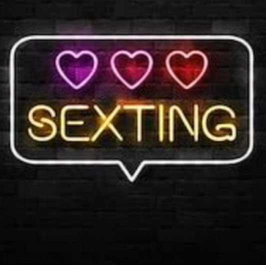 Sexting session