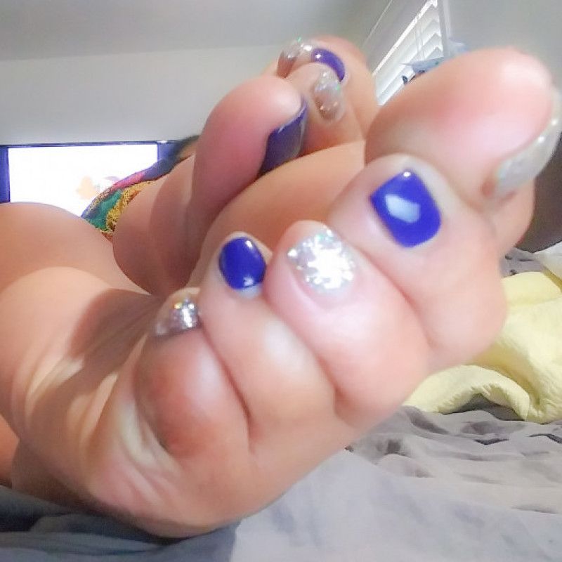 MY PRETTY FEET