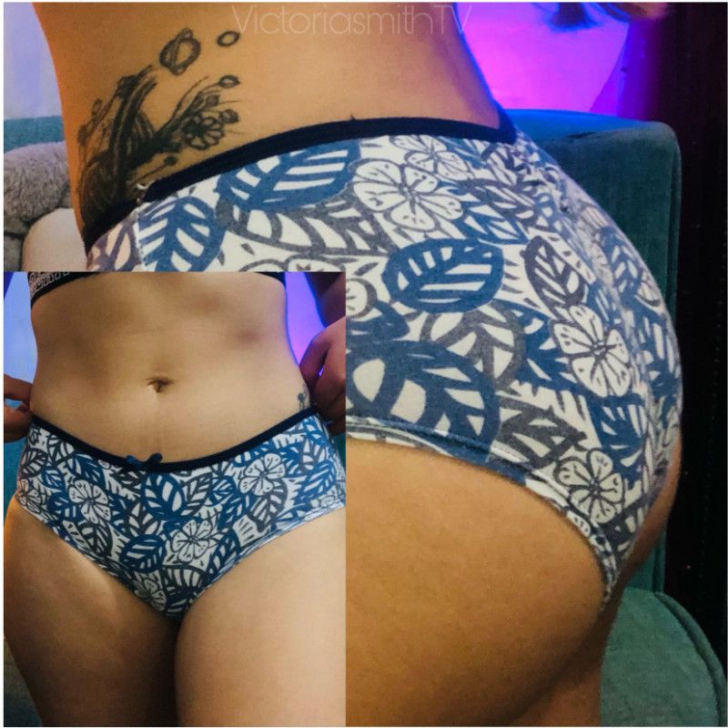 blue panties with flowers