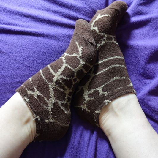 Giraffe print ankle socks