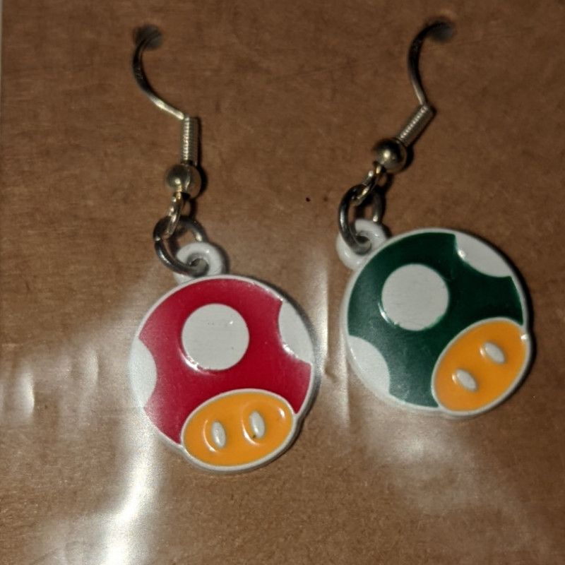 mushroom earrings mario