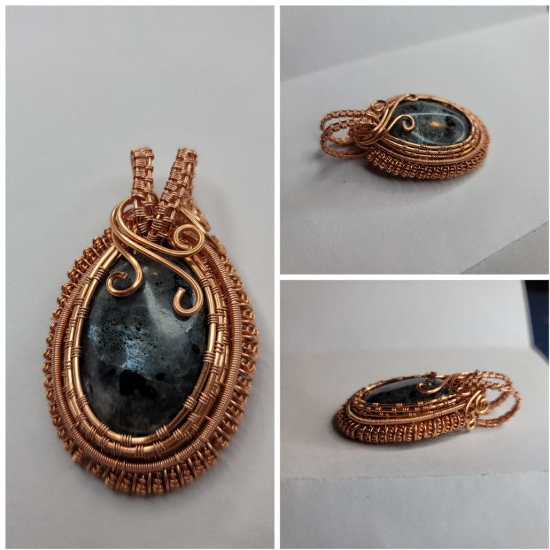 Black labradorite pendant necklace