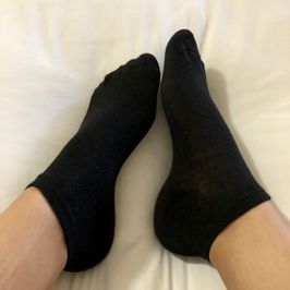 BLACK ANKLE SOCKS