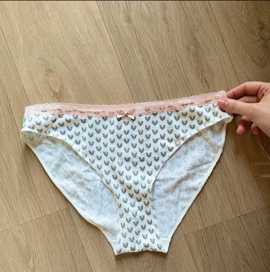 French teen dirty cotton panties